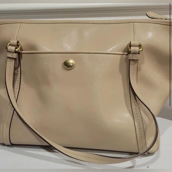 Coach Handbags - Coach Cream Leather Tote
